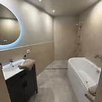 Quentins Loft Apartment
